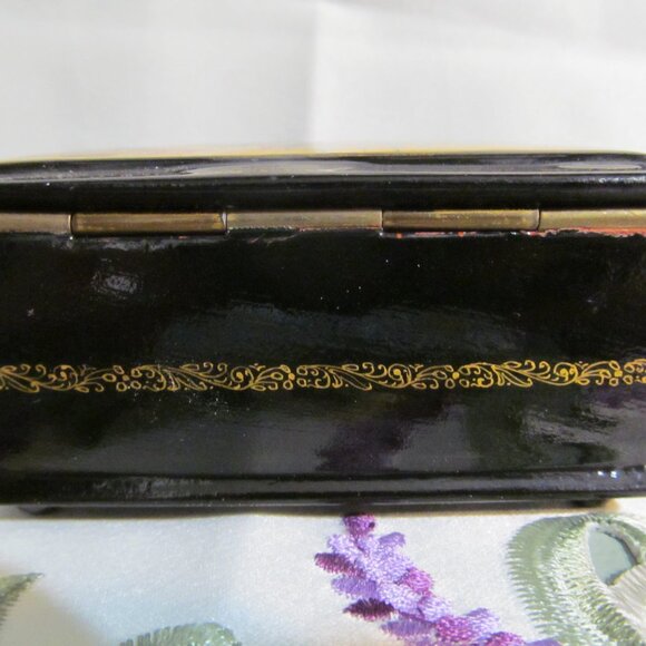 Russian Black Lacquer Box Tale of Tsar Saltan Swan Princess Mstera Signed - Picture 11 of 16